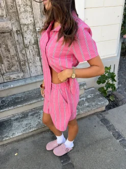 Luliana kortærmet skjorte med striber - Pink/hvid/sort