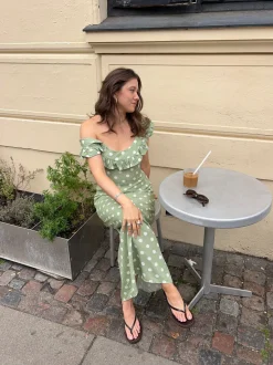 Luna kjole med polkaprikker - Grøn/hvid