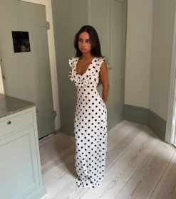 Luna kjole med polkaprikker - Off white/sort