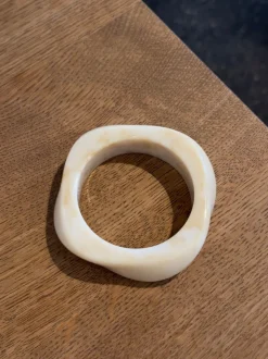 Lykke chunky armbånd - Cream hvid