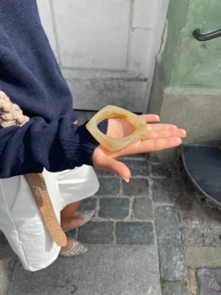 Lykke chunky armbånd - Lys honningfarvet