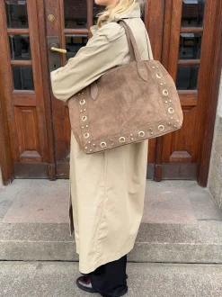 Lyra taske med nitter - Brun