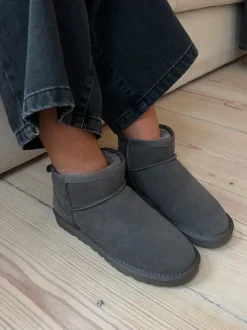Malabo bamsestøvle kort - Grå