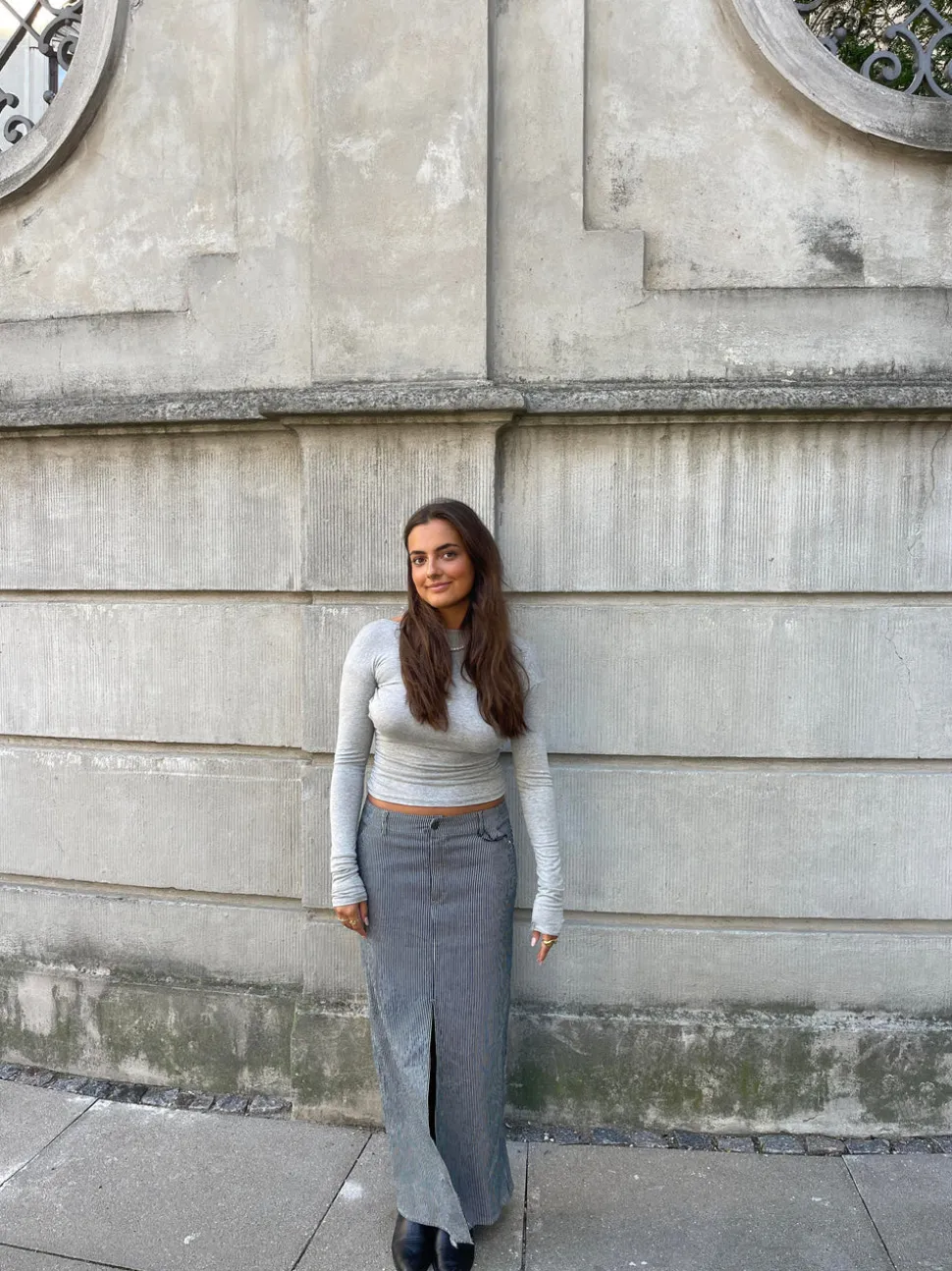 Mandalina denimnederdel med striber- Navy/hvid