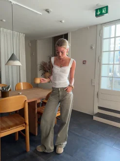 Mandaline tanktop med blondetaljer - Hvid