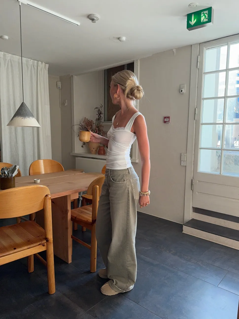 Mandaline tanktop med blondetaljer - Hvid