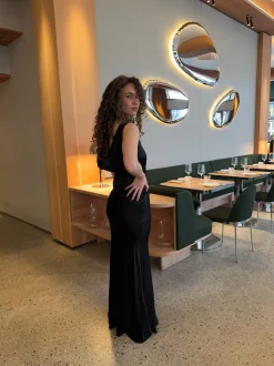 Miana maxi satinkjole - Sort