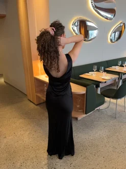 Miana maxi satinkjole - Sort