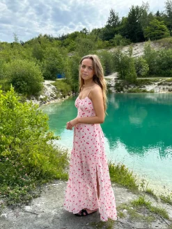 Mirelle maxikjole med kirsebærprint