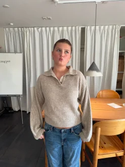 Molly striktrøje - Beige