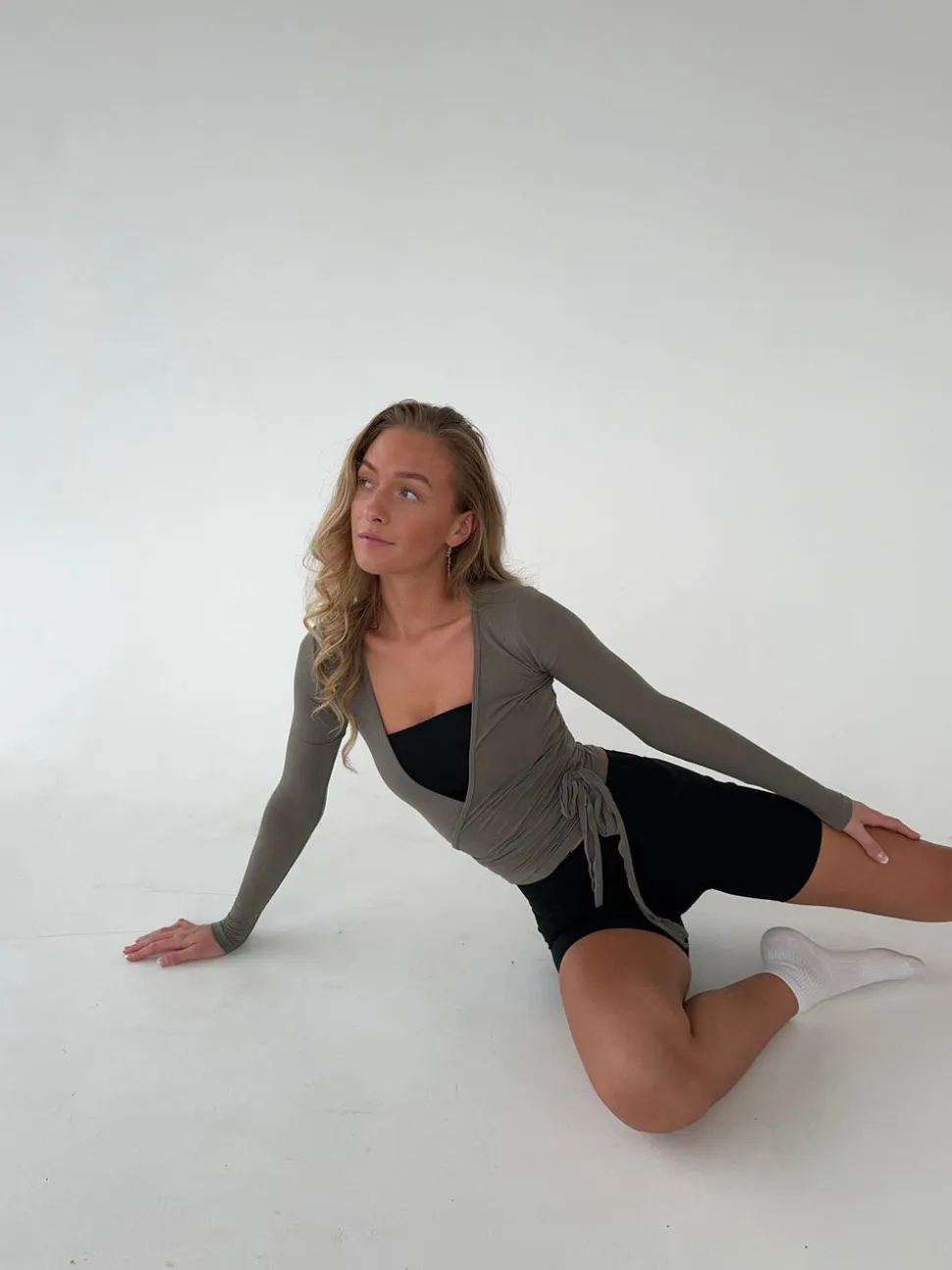 Motion wrap bluse - Ash