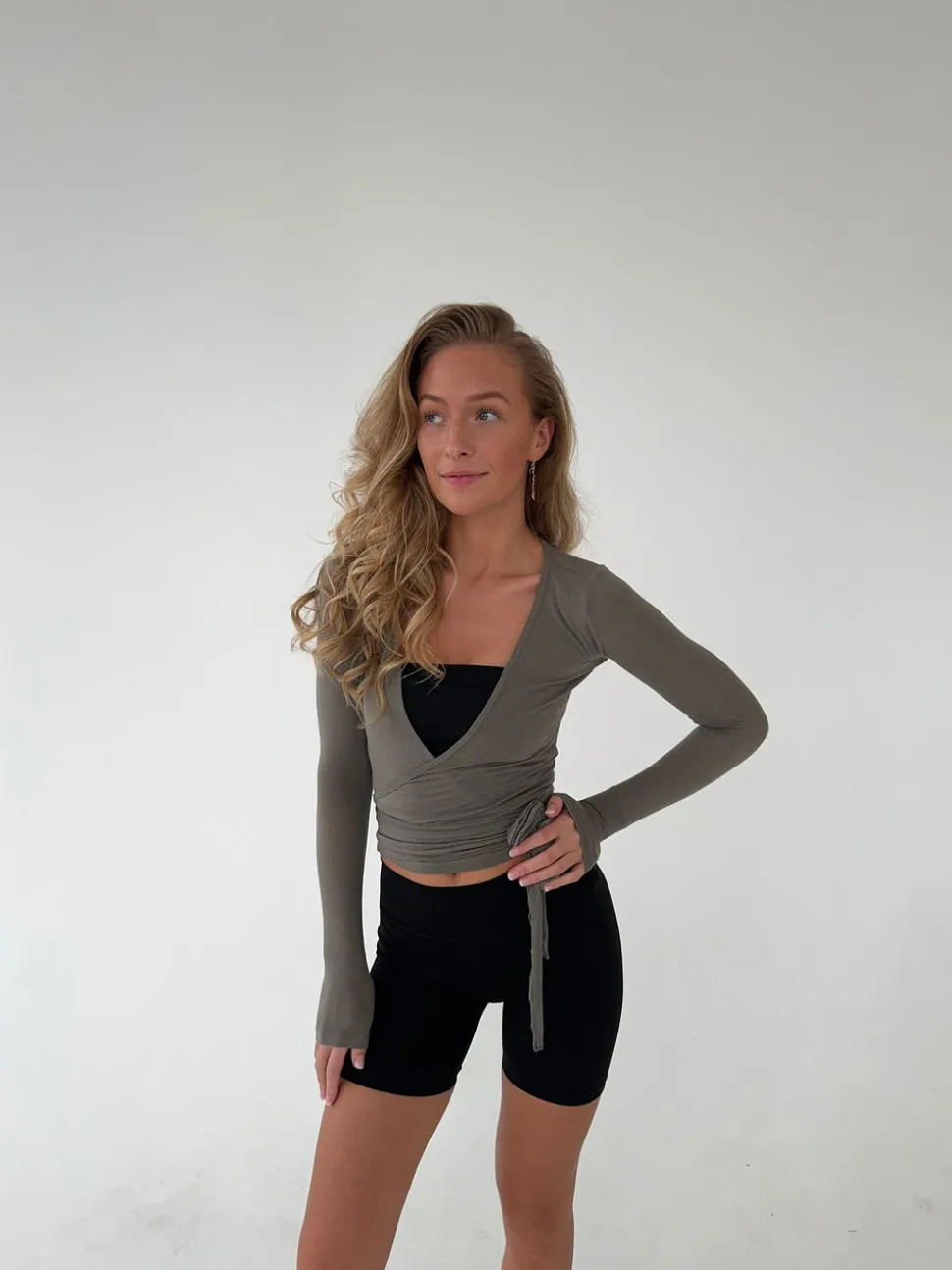 Motion wrap bluse - Ash