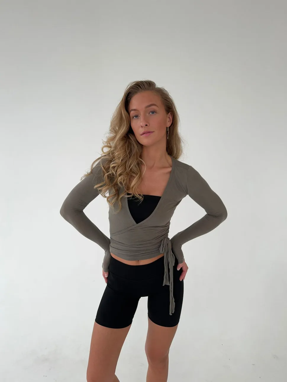 Motion wrap bluse - Ash