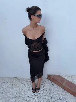 Nicoline off shoulder top i blonde - Sort