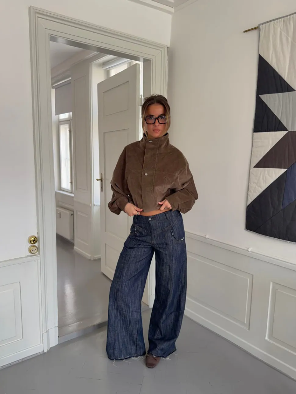 Olive jeans med detaljer - Navy