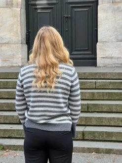 Paulina striktrøje - Lysegrå/mørkegrå