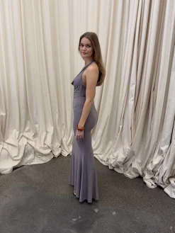 Pauline kjole med åben ryg - Taupe