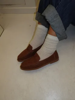 Pilou loafers i ruskind - brun