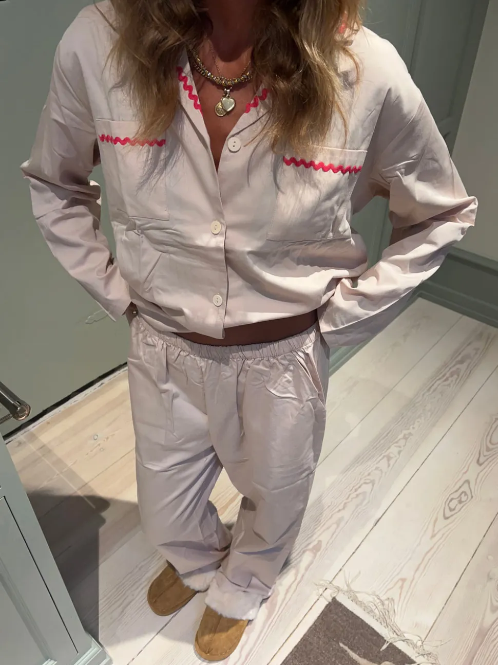 Pinja pyjamas sæt - Beige/rød