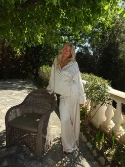 Rianah satin bluse med bindebånd - Hvid