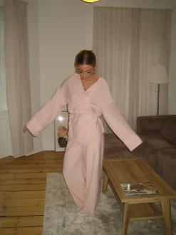 Rikki bluse med bindebånd - Lys rosa