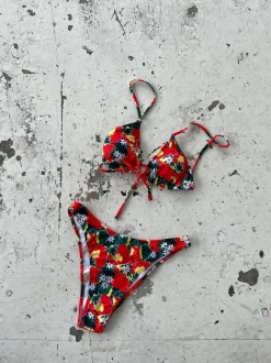 Ruby bikini