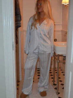 Sabine satin pyjamasbukser - Lyseblå