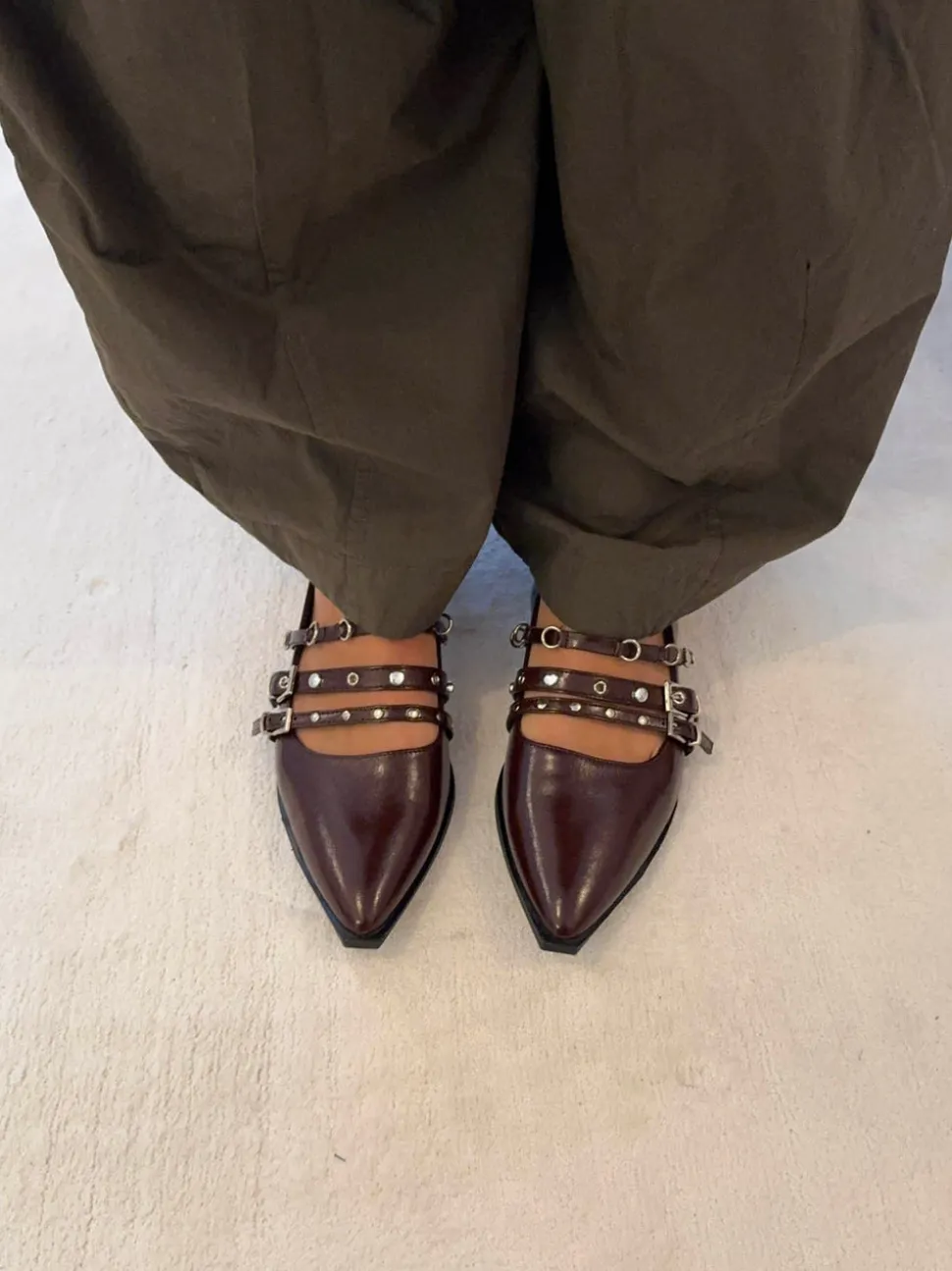 Saga slingback sandaler med spændedetaljer - Mørkerød