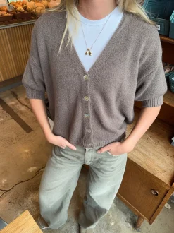 Sakura kortærmet cardigan - Brun