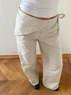 Scandivv bukser med detaljer - Beige