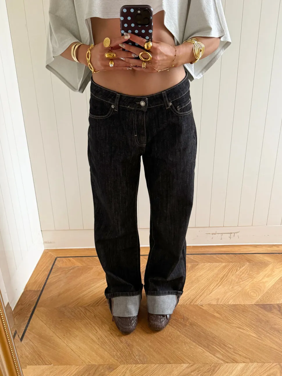 Scandivv jeans med opsmøg - Grå