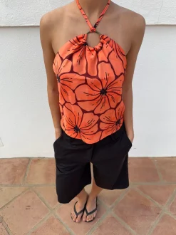 Sibilia top med blomster - Orange/sort