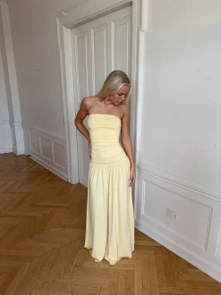 Solara kjole – Lys gul