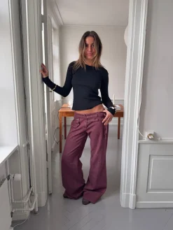 Sussa bukser med detaljer - Bordeaux