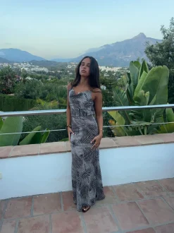 Susyla kjole i zebra print - Sort/hvid/grå