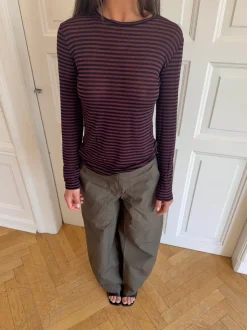 Suzy bluse med striber - Bordeaux og sort