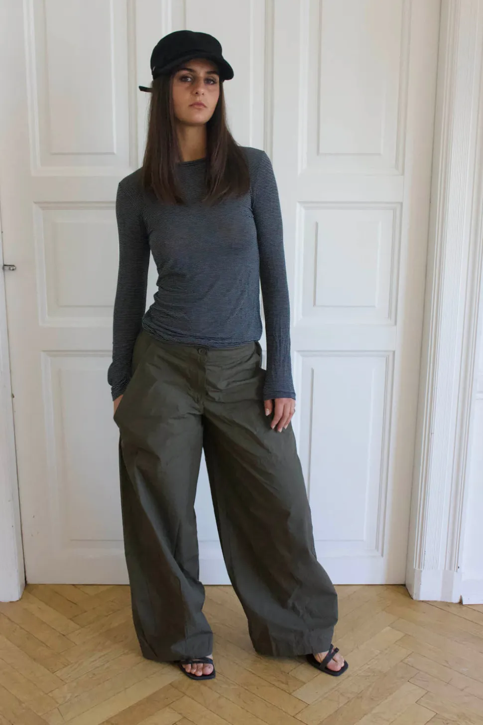 Suzy bluse med striber - Sort og grå
