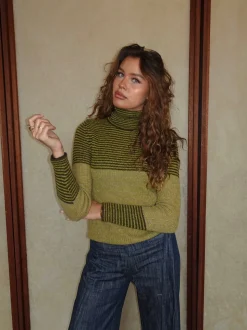 Swela striktrøje med turtleneck - Grøn/brun