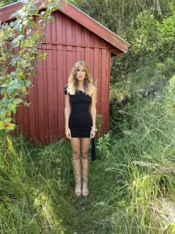 Tara minikjole - Sort