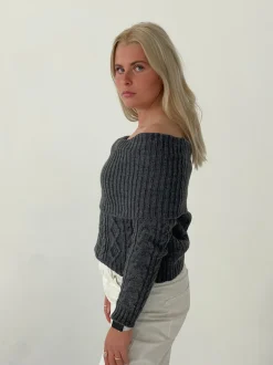 Theresa off-shoulder strik - Grå