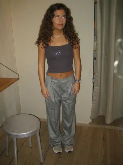 Thilde tanktop med rhinsten - Mørkegrå