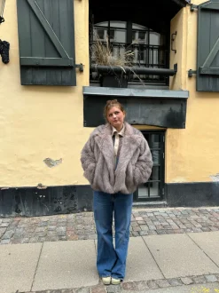 Tilla pelsjakke - Beige