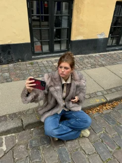 Tilla pelsjakke - Beige