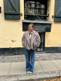 Tilla pelsjakke - Beige