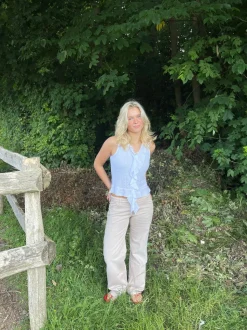 Tuva lavtaljede jeans - Beige