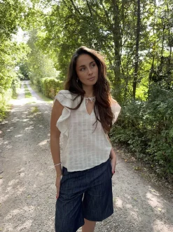 Ulana top med detaljer - Beige