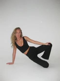 Ultimate v-neck top - Jet Black