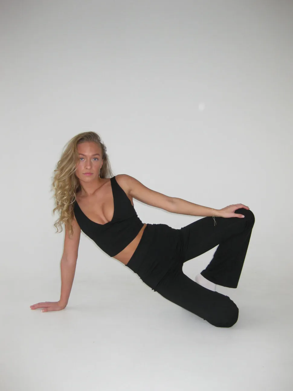 Ultimate v-neck top - Jet Black