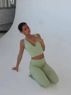 Ultimate v-neck top - Matcha