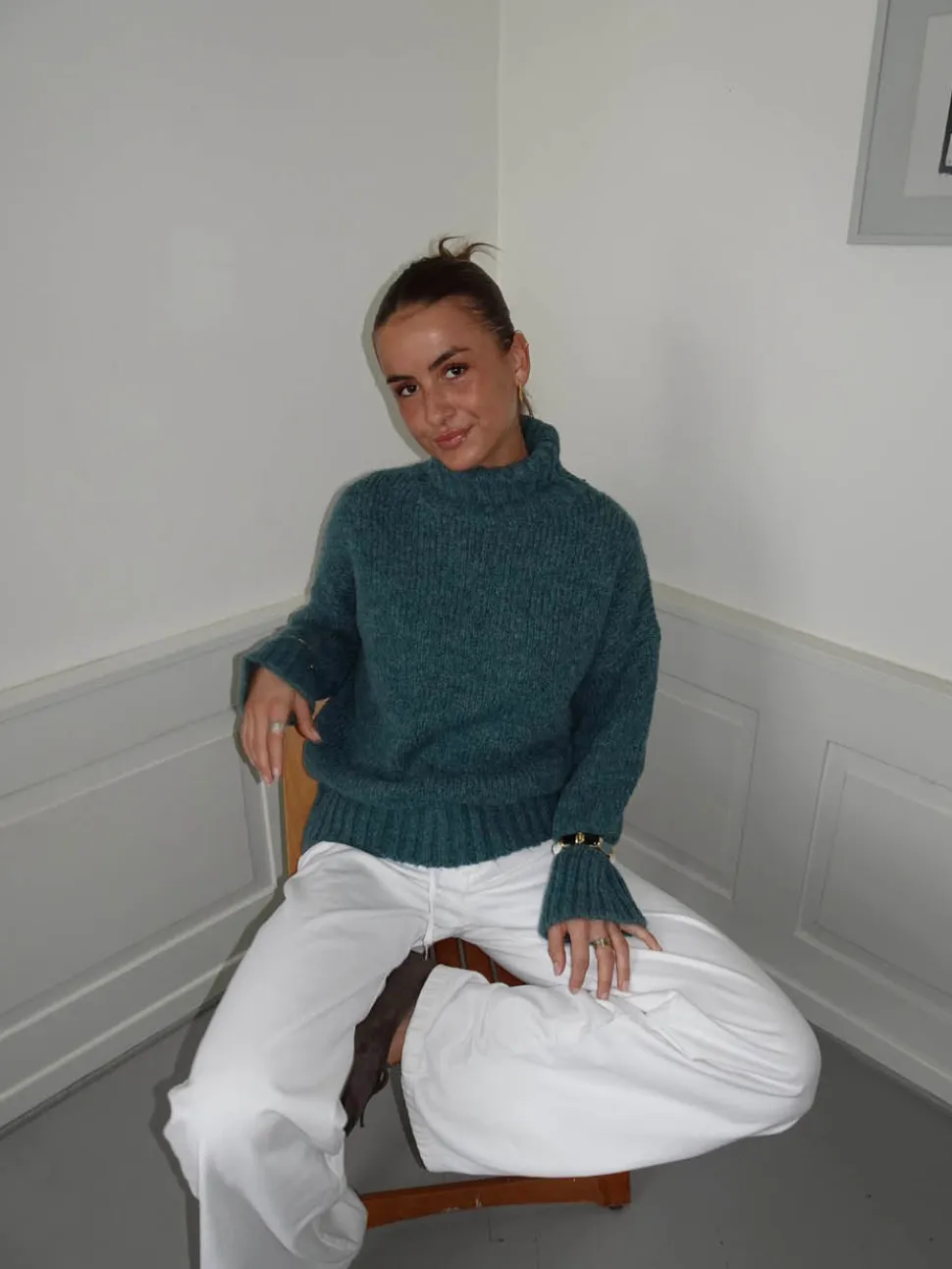 Valdamara oversized striktrøje med turtleneck - Blå